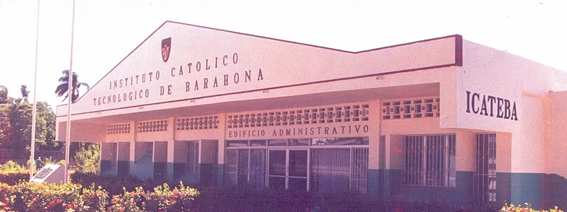 Edificio UCATEBA