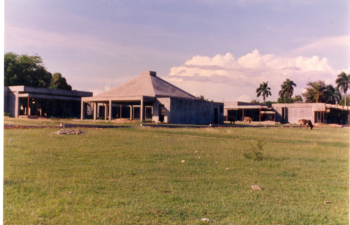 Área de Cafetería, 1995